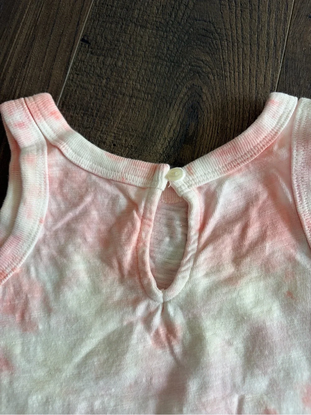GAP sleeveless tank